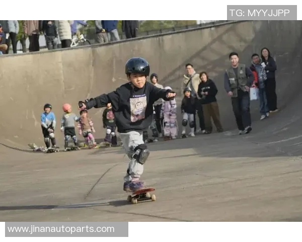 深圳滑板队在极限运动会中的精彩表现与状态分析